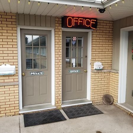 Adams Motel Sault Ste. Marie Ngoại thất bức ảnh