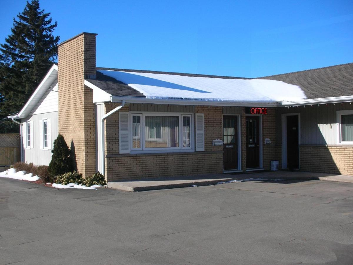 Adams Motel Sault Ste. Marie Ngoại thất bức ảnh