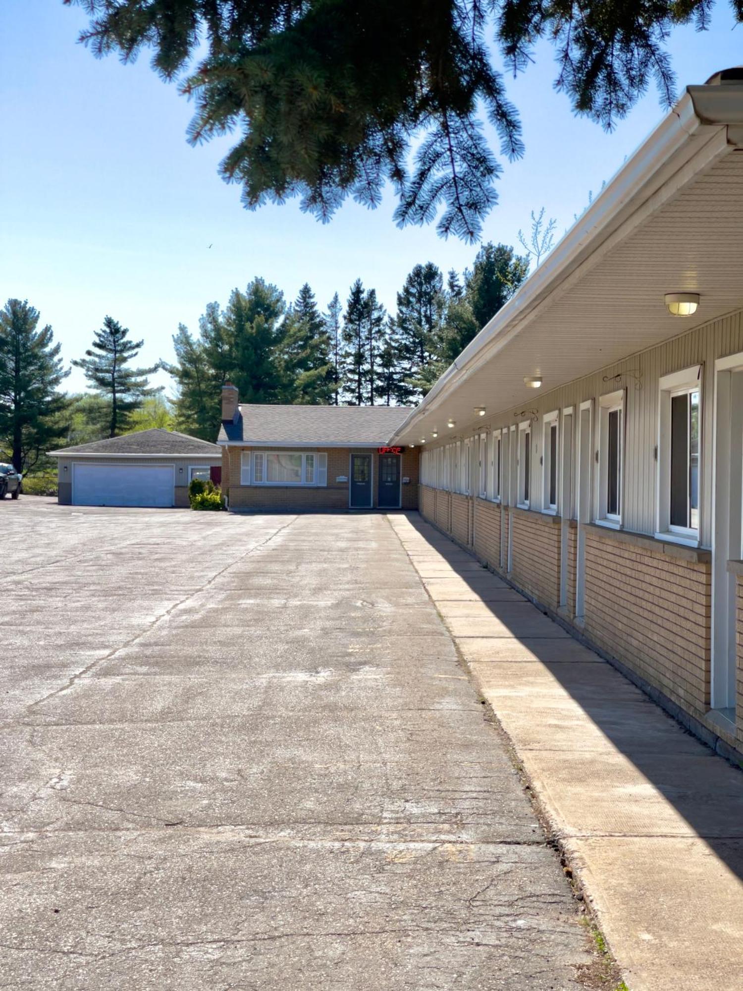 Adams Motel Sault Ste. Marie Ngoại thất bức ảnh