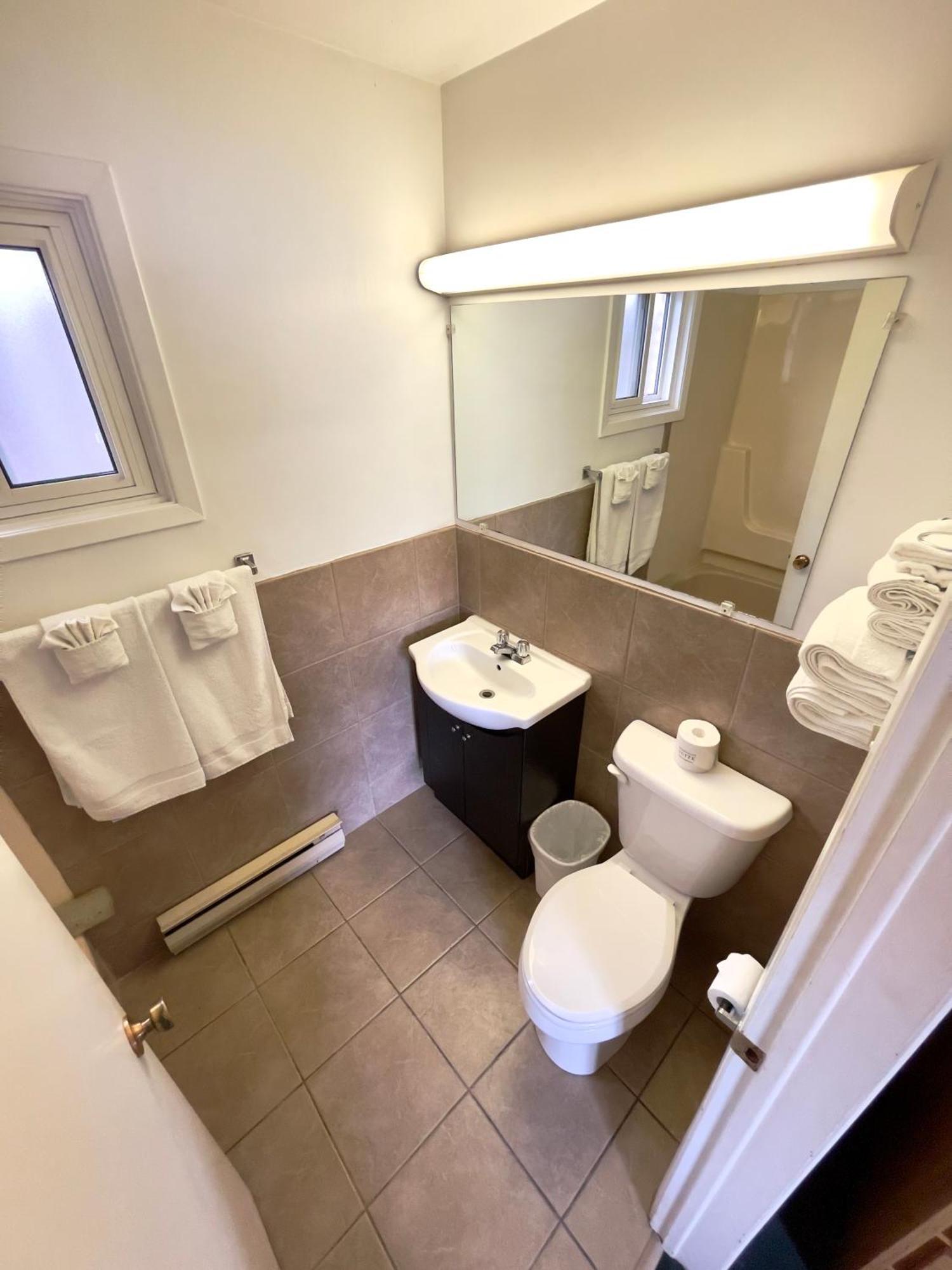 Adams Motel Sault Ste. Marie Ngoại thất bức ảnh